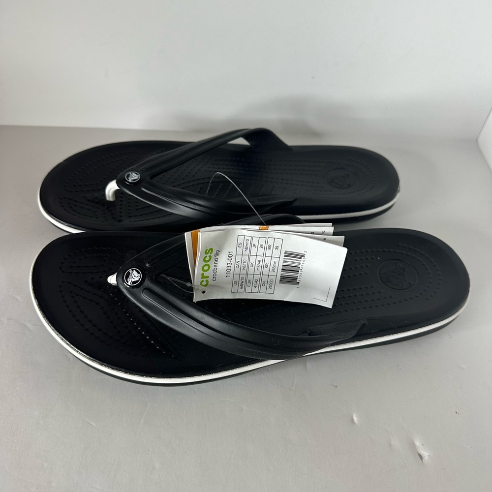 NWT Crocband flip flops